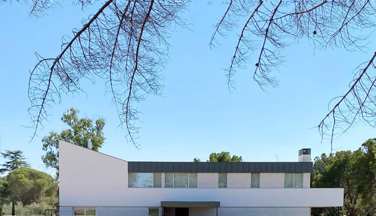 Casa-en-Aravaca-con-geotermia